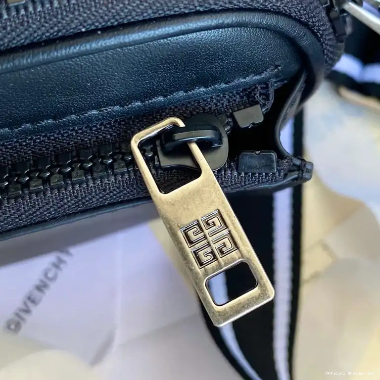 Official Brother Sam 2209SW0039 Bag Givenchy 1015